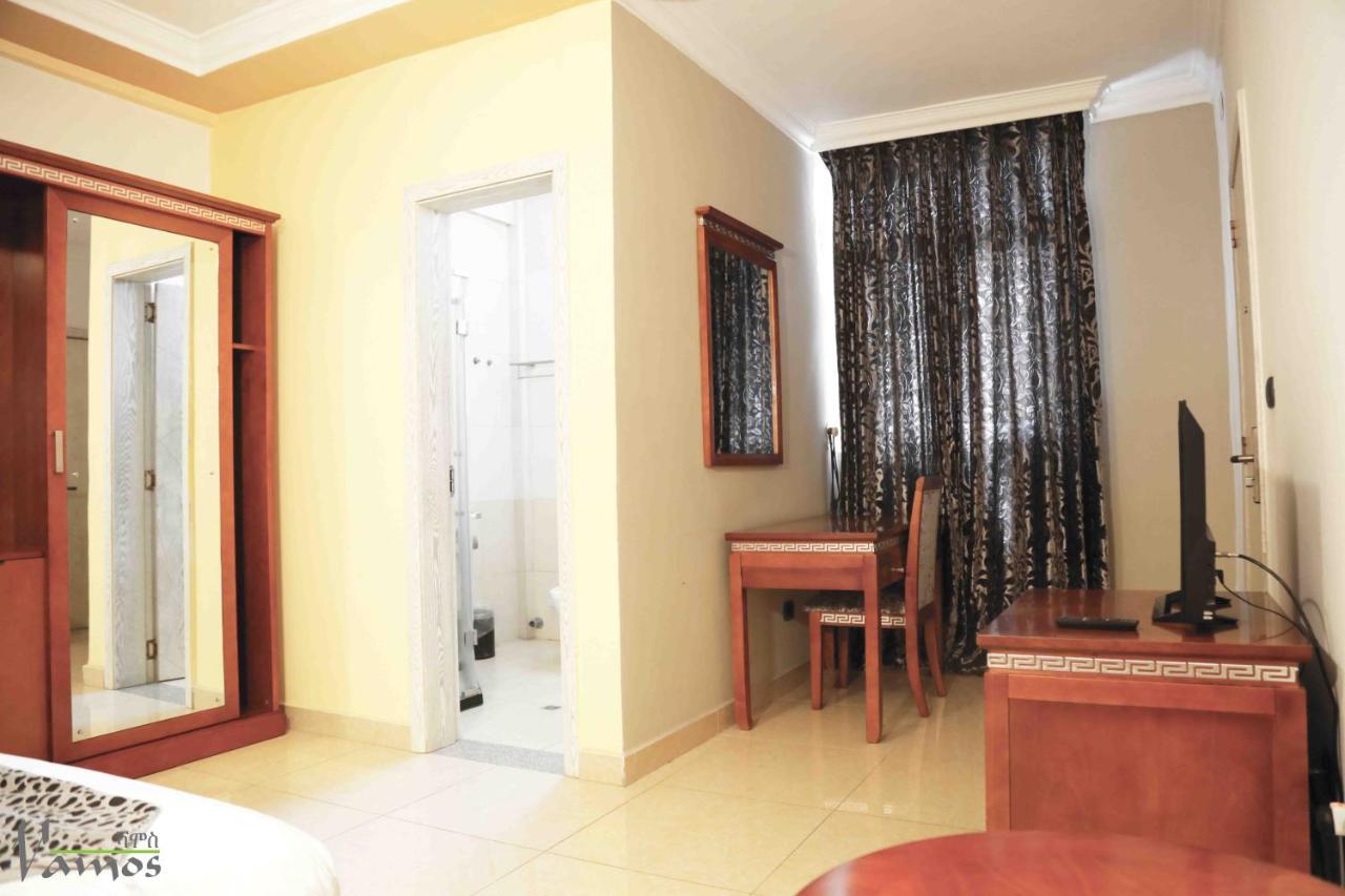 Vamos Guest House Addis Ababa Exterior foto